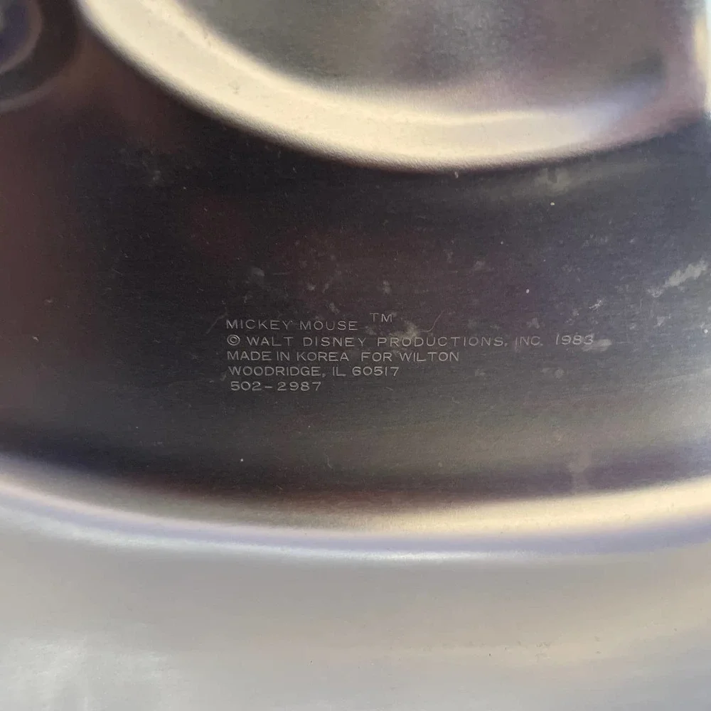 Disney 1983 Retired Wilton Mickey Mouse Collectible Cake Pan 502-2987